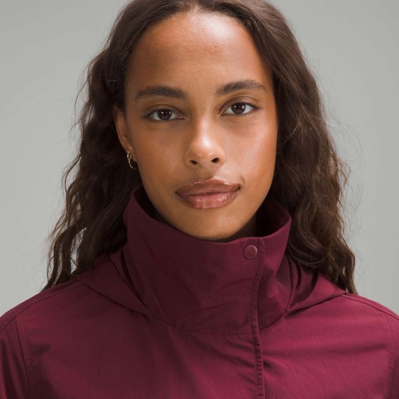 Lululemon Always Effortless Jacket Wine Berry - Size 4 - Picture 3 of 5